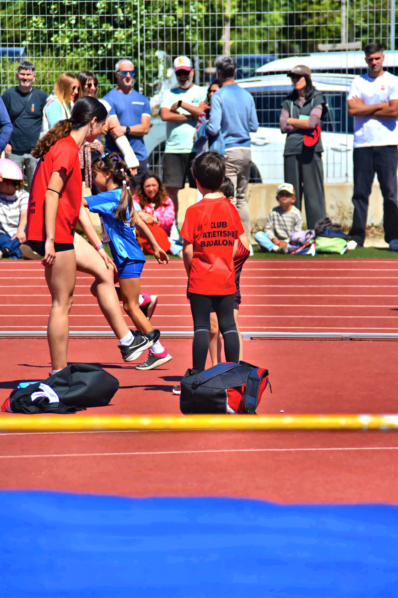 Club Atletisme Badalona - Escola